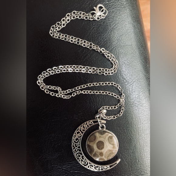 Petoskey Stone Necklace - Picture 11 of 13